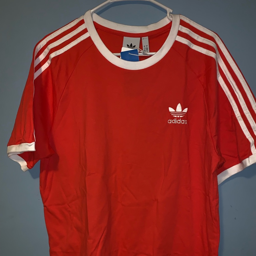 Adidas Men tshirt